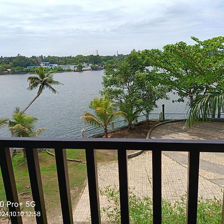 Ripples Backwater Resort, Kollam Esterno foto